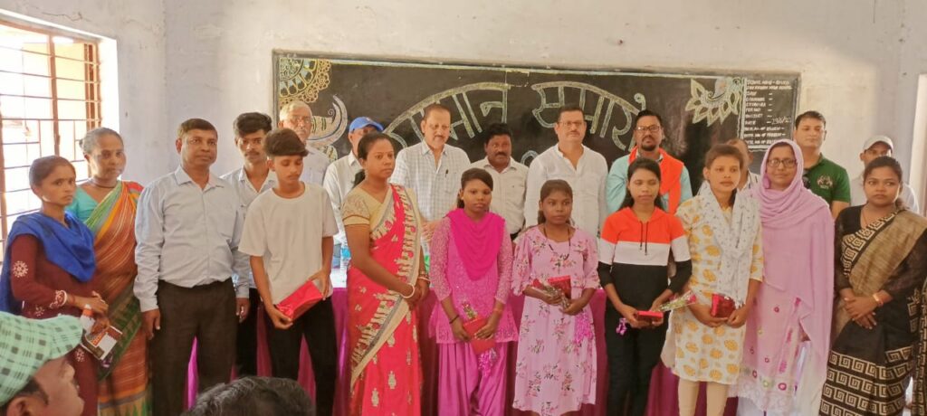 आदिवासी जनकल्याण उच्च विद्यालय बनेगा शहर का नामचिन विद्यालय : अरविंद सिंह