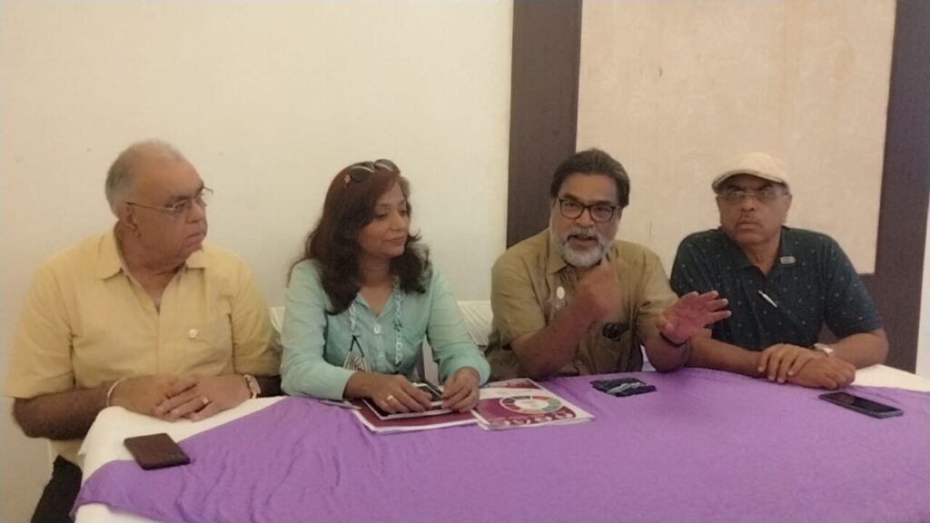 रोटरी क्लब ऑफ़ जमशेदपुर के नये अध्यक्ष के रूप मे रिटेरियन सतनाम कपूला ने संभाला पदभार