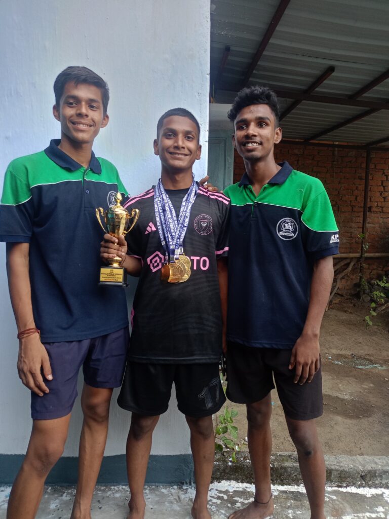 प्रेमनगर के आयुष को मिला बेस्ट एथलीट का अवार्ड.. तीनों भाई खेल में है सक्रिय… 21 नवंबर को किया जाएगा सम्मानित