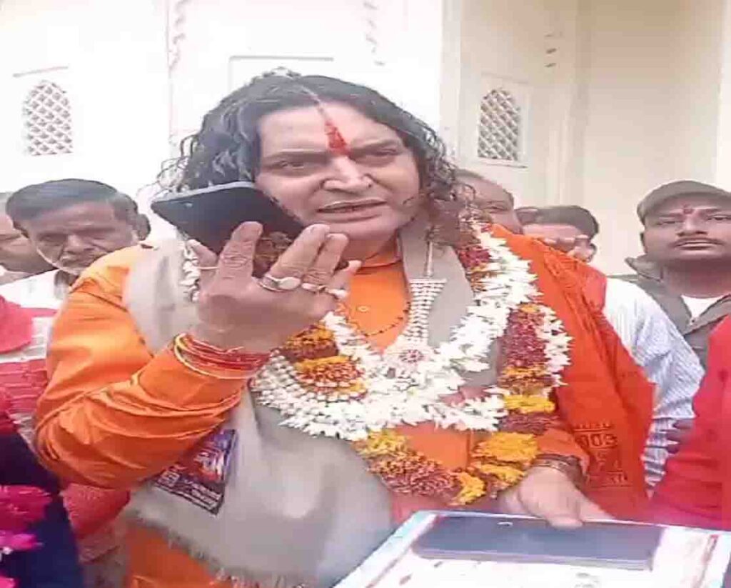 विधायक ने नॉनवेज दुकानों को दिया बंद करने का आदेश….देखिए विधायक जी का अंदाज….VIDEO 📸