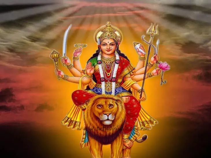 दूर हुई दुविधा, महाअष्टमी की पूजा किस दिन, जानें