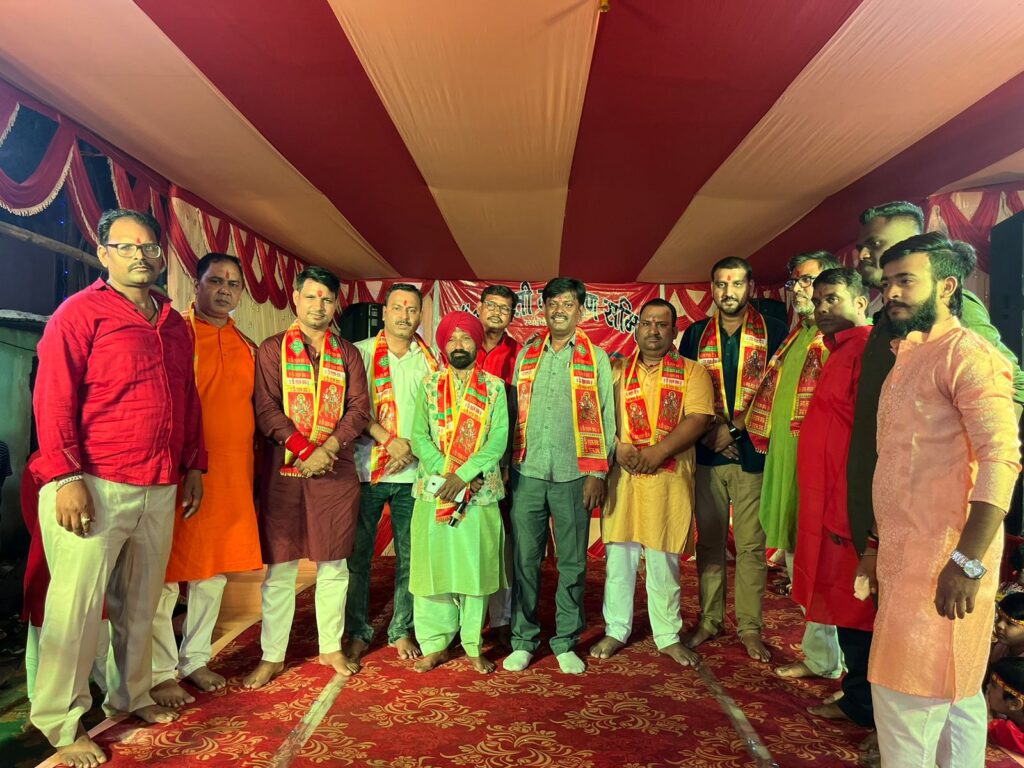 शारदीय नवरात्र के पहले दिन माता की लगी हाजरी… हुआ भव्य माता का जागरण