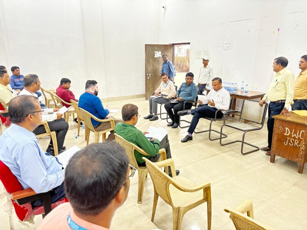 परियोजना निदेशक आईटीडीए की अध्यक्षता में हुई बैठक, निर्वाचन कार्य को लेकर बैंक, पीएसयू व अन्य संस्थाओं से मांगी गई कर्मियों की सूची