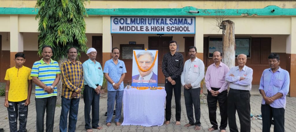 गोलमुरी उत्कल समाज परिसर में रतन टाटा की याद में शोकसभा का आयोजन