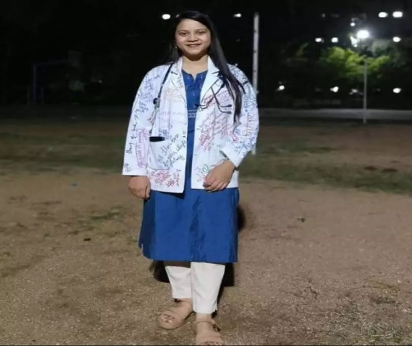 इंटर्नशिप करने वाली MBBS की छात्रा ने फांसी लगाकर की खुदकुशी