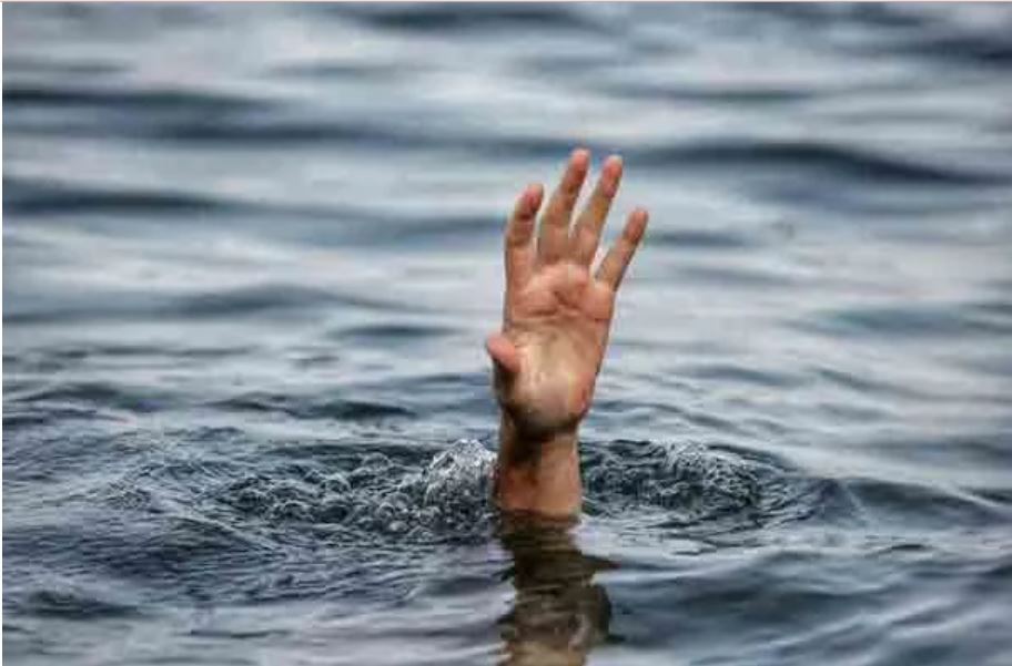 बिहार के विभिन्न जिलों में छठ पूजा के दौरान नदी और तालाबों में डूबने से 65 लोगों की गई जान