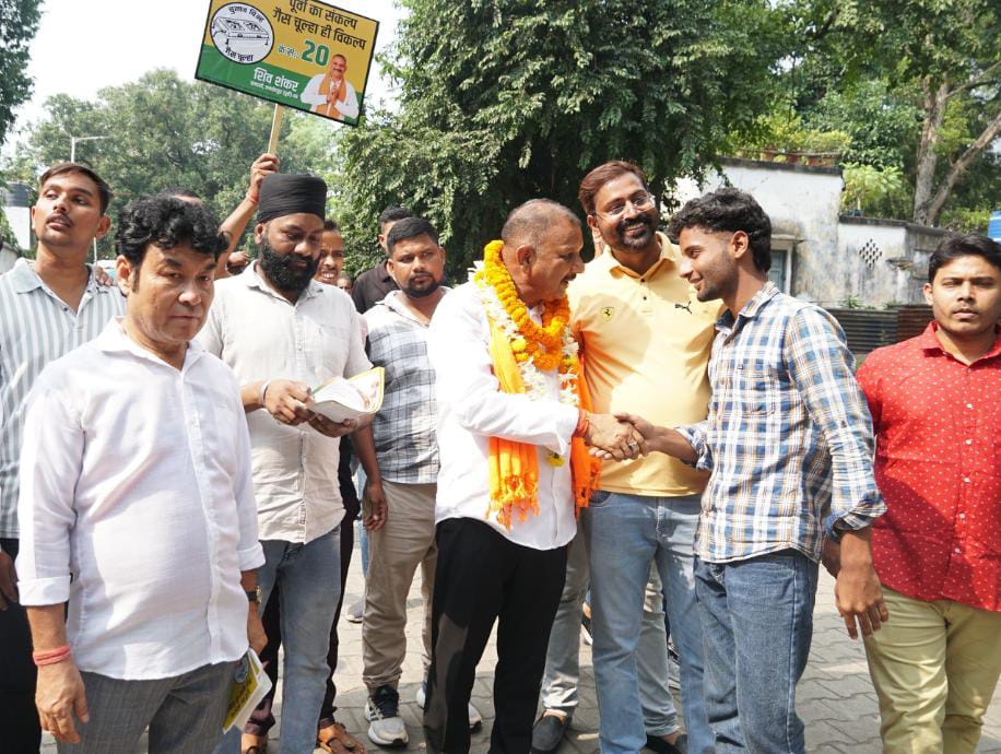 कलम-दावात मेरे चरित्र और जीवन को गढ़ने वाली ताकत, चित्रगुप्त पूजा से हमेशा मिलती है प्रेरणा : शिव शंकर सिंह… देखें VIDEO