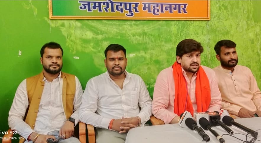 राज्य में जहां भी बांग्लादेशी घुसपैठिए अपनी जगह बना रहे हैं वहां से स्वतः आदिवासियों की आबादी कम हो रही है : शक्ति सिंह