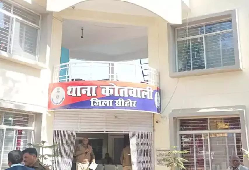 CRIME: 7वीं कक्षा की बच्ची से गैंगरेप, 3 दरिंदे गिरफ्तार