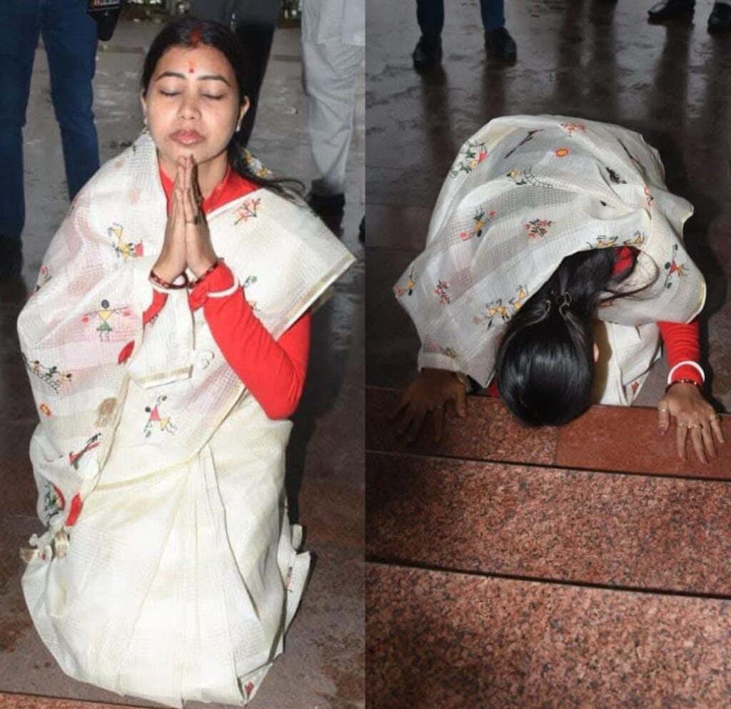 जमशेदपुर पूर्वी की विधायक पूर्णिमा साहू ने झारखंड विधानसभा में ली पद और गोपनीयता की शपथ, जमशेदपुर पूर्वी क्षेत्र के विकास का लिया संकल्प, कहा- जनता की आवाज बनकर विधानसभा में उठाउंगी उनके मुद्दे और समस्याएं