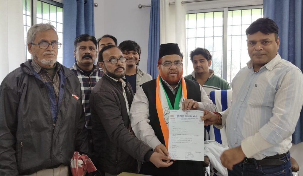 समाजसेवी मौलाना अंसार खान के नेतृत्व में मानगो बस्ती का एक प्रतिनिधिमंडल मानगो के विद्युत कार्यपालक अभियंता से मिल पांच सूत्री मांग पत्र सौंपा