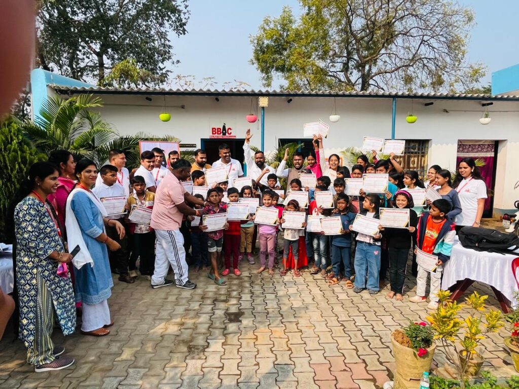 अटल बिहारी वाजपेयी के 100 वें जयंती पर हुआ बाल सम्मेलन का आयोजन
