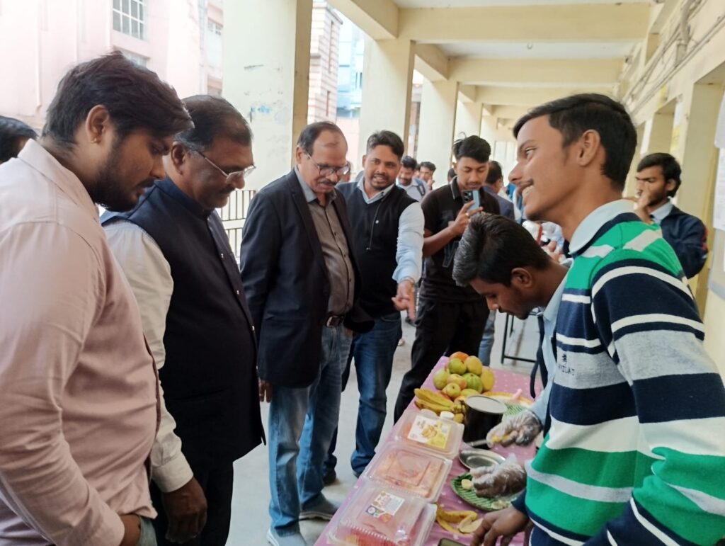 युवा स्वर्ण उत्सव के समापन समारोह में फूड कार्निवल और कला प्रदर्शनी का हुआ आयोजन