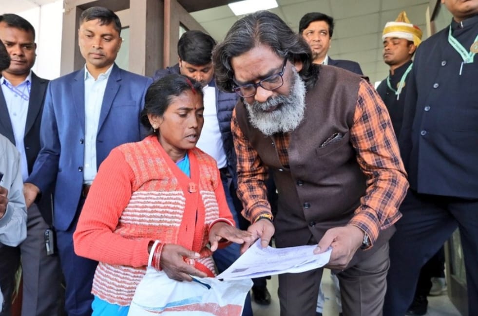 मंईयां सम्मान योजना में गड़बड़ी की शिकायत के लिए बना सेल, प्रशासन जारी किया वाट्सएप नंबर