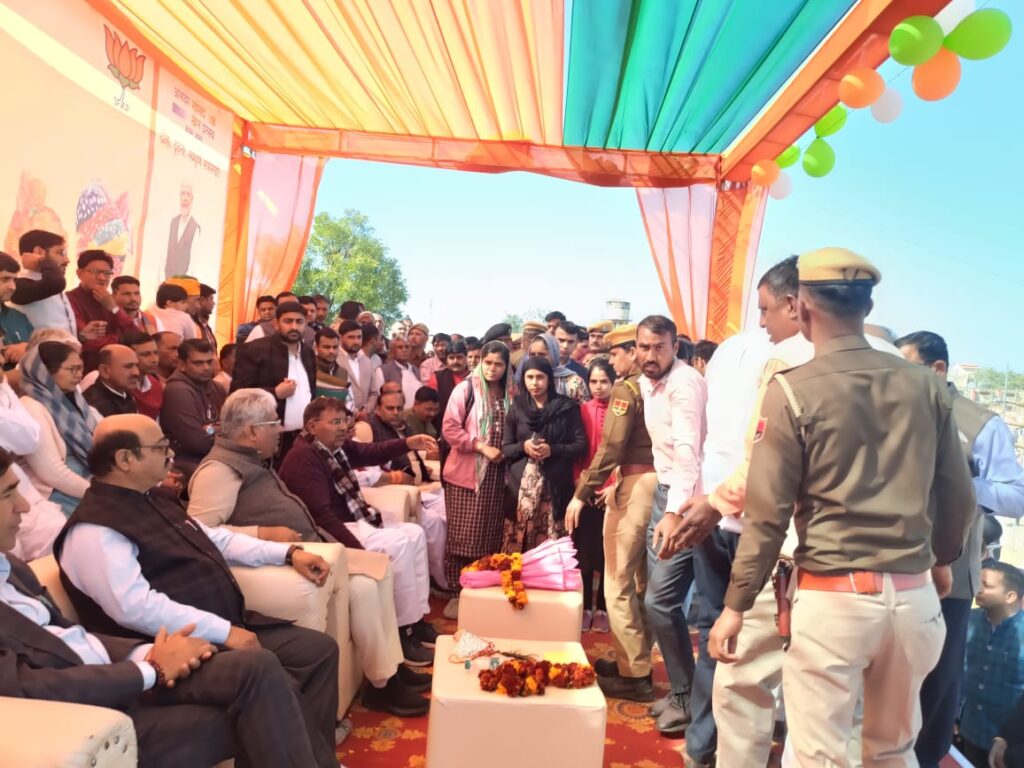 5000 युवाओं को अटल प्रेरक के रूप में समायोजित करने की मांग