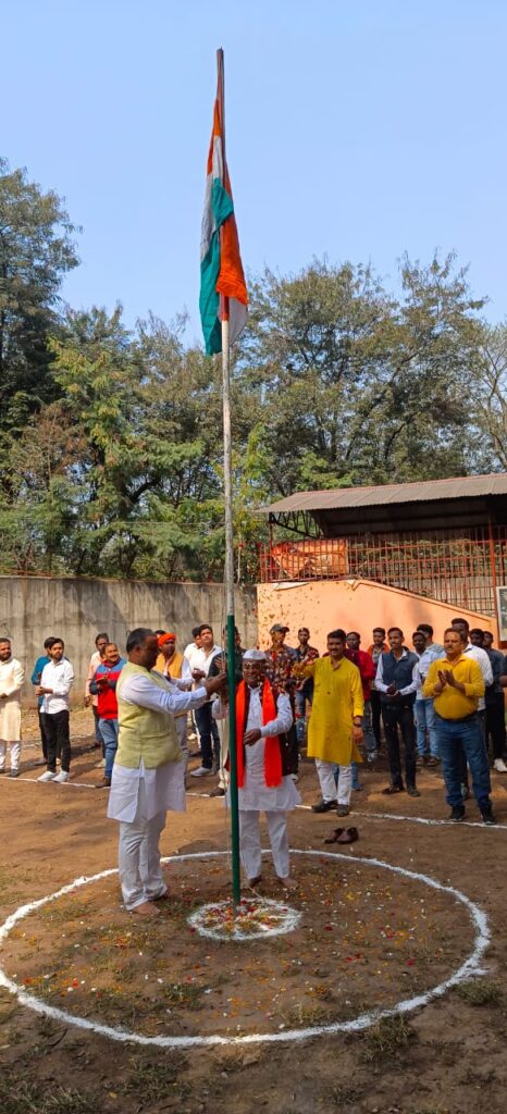 विश्व हिन्दू परिषद जमशेदपुर ने मनाया 76 वां गणतंत्र दिवस