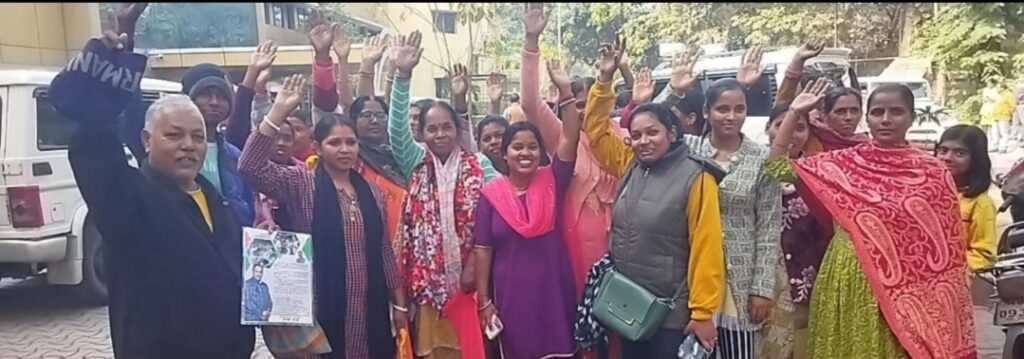 1 हजार से बढ़ाकर 25 सौ कर दी गई मईया सम्मान की राशि, दर दर भटकने के बावजूद 4 महीने बाद भी नहीं मिला राशि