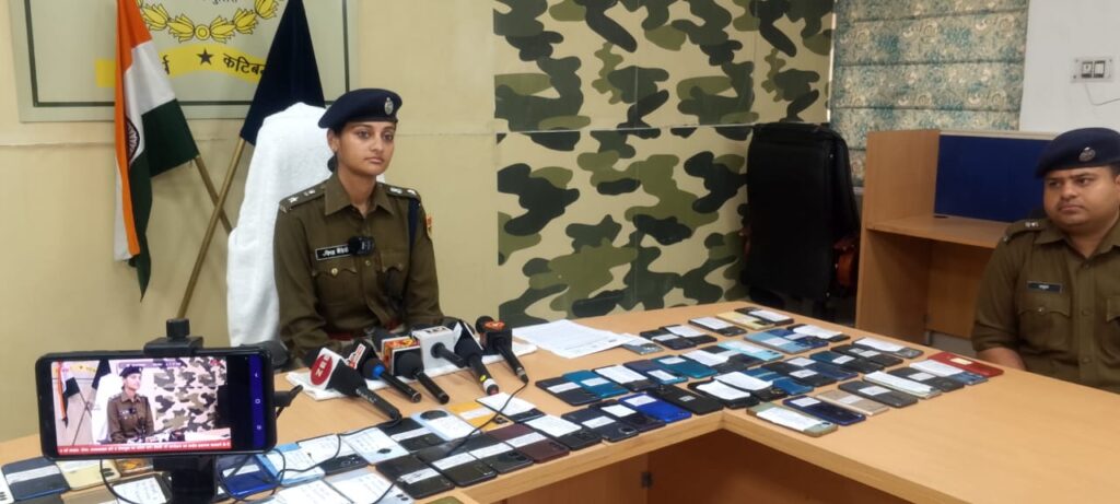 भिवाडी : साईबर अपराधियो के कब्जे से 25 मोबाईल फोन व 29 सिम बरामद