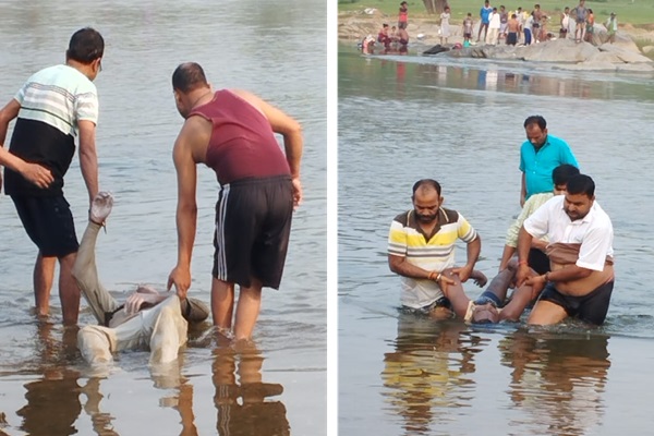 JAMSHEDPUR : बागबेड़ा बड़ौदा घाट में डूबे दोनों छात्रों का शव गोताखोरो की मदद से बाहर निकाला गया, परिजनों का रो- रोकर बुरा हाल