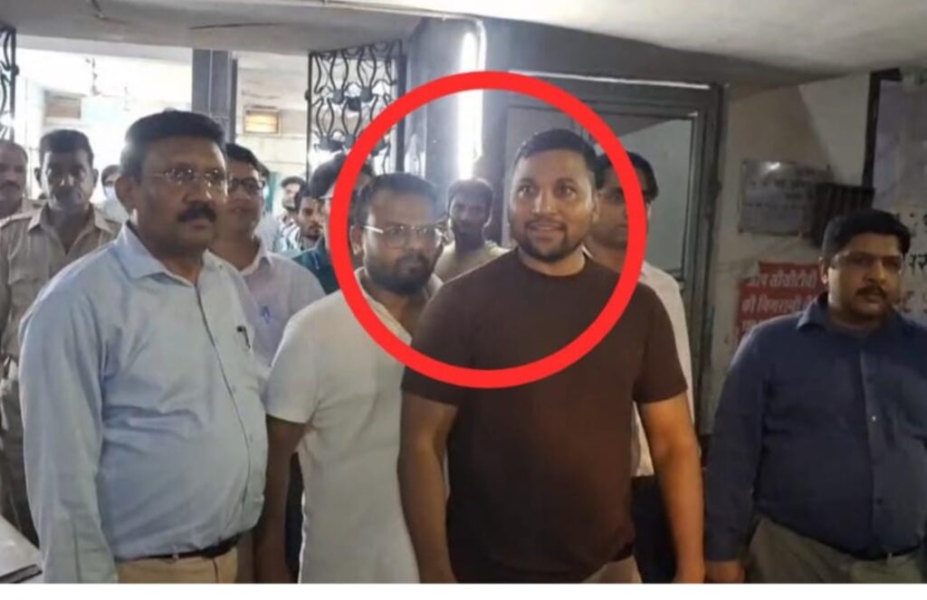 JAMSHEDPUR जीएसटी विभाग की बड़ी कार्रवाई : 20 करोड़ के घोटाले में दो कारोबारी गिरफ्तार, पढ़े पूरी खबर