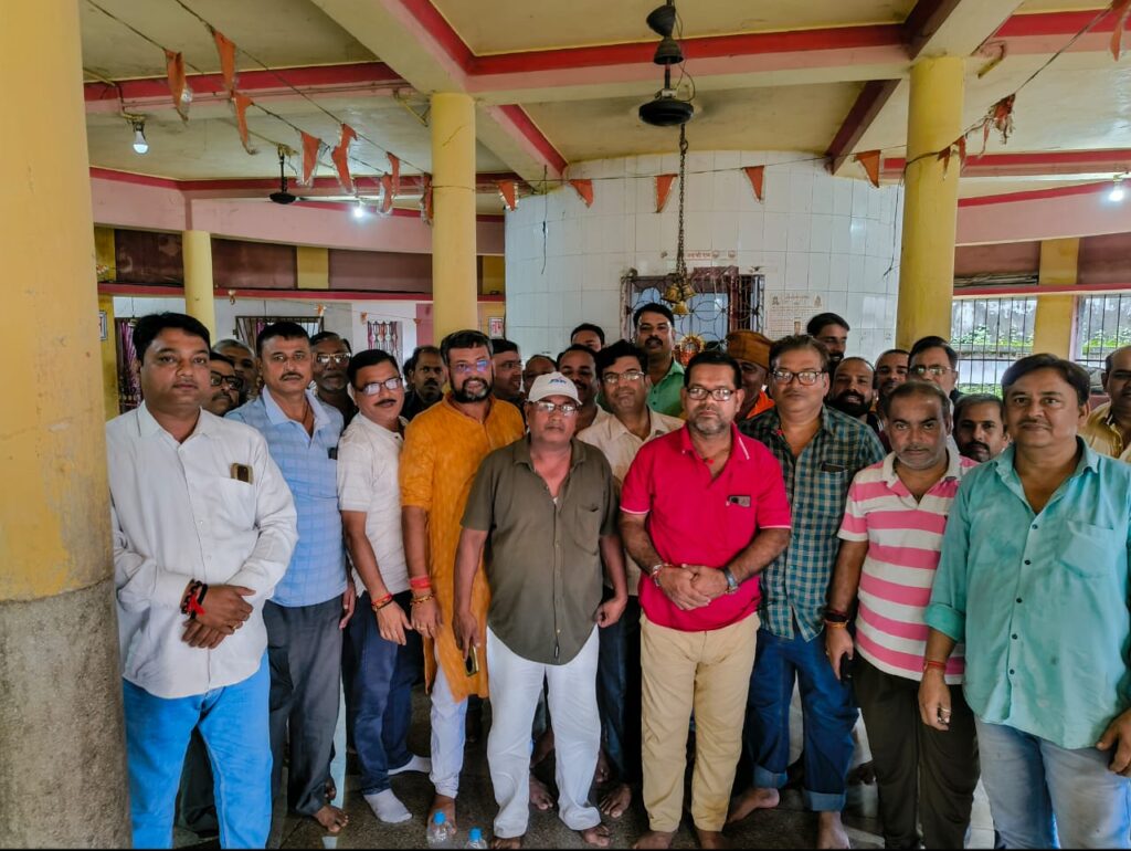 बारीगोड़ा हनुमान मंदिर के प्रांगण में दुर्गा पूजा कमेटी का बैठक हुआ संपन्न, आशुतोष सिंह बने अध्यक्ष