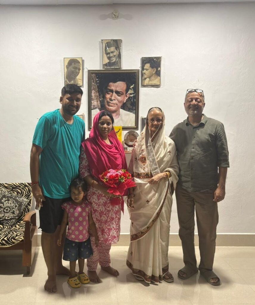राष्ट्रकवि दिनकर के पैत्रिक आवास पर सिमरिया की बहू और जमशेदपुर की बेटी अंकिता कुमारी का हुआ भव्य अभिनंदन, JPSC में रैंक 30 लाने पर हुई सम्मानित