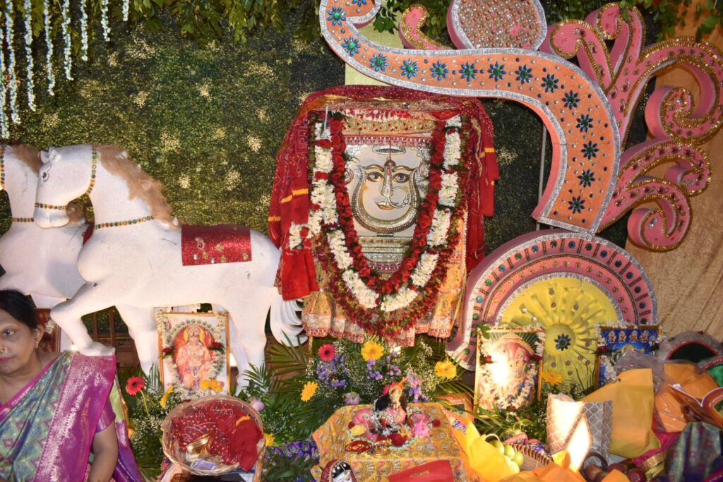 भादो अमावस्या में श्री राणी सती दादी का भव्य मंगल पाठ, मोटी सेठानी के जयकारों से गुंजायमान रहा साकची महालक्ष्मी मंदिर