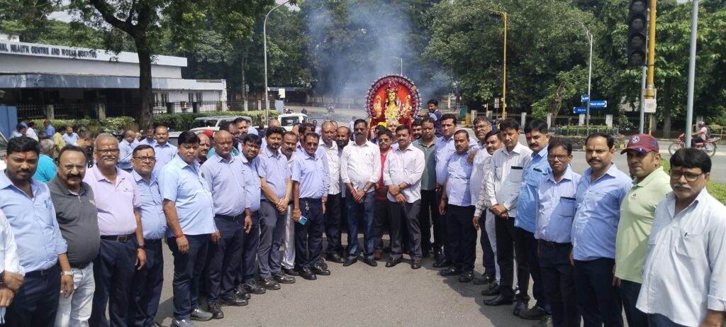 हर्षोल्लास के साथ बाबा विश्वकर्मा का विसर्जन हुआ संपन्न