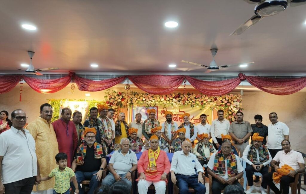 सोनारी में हुई अग्रसेन महाराज की आरती, लगाया छपन्न भोग, जुगसलाई में आयोजित हुई कई प्रतियोगिता