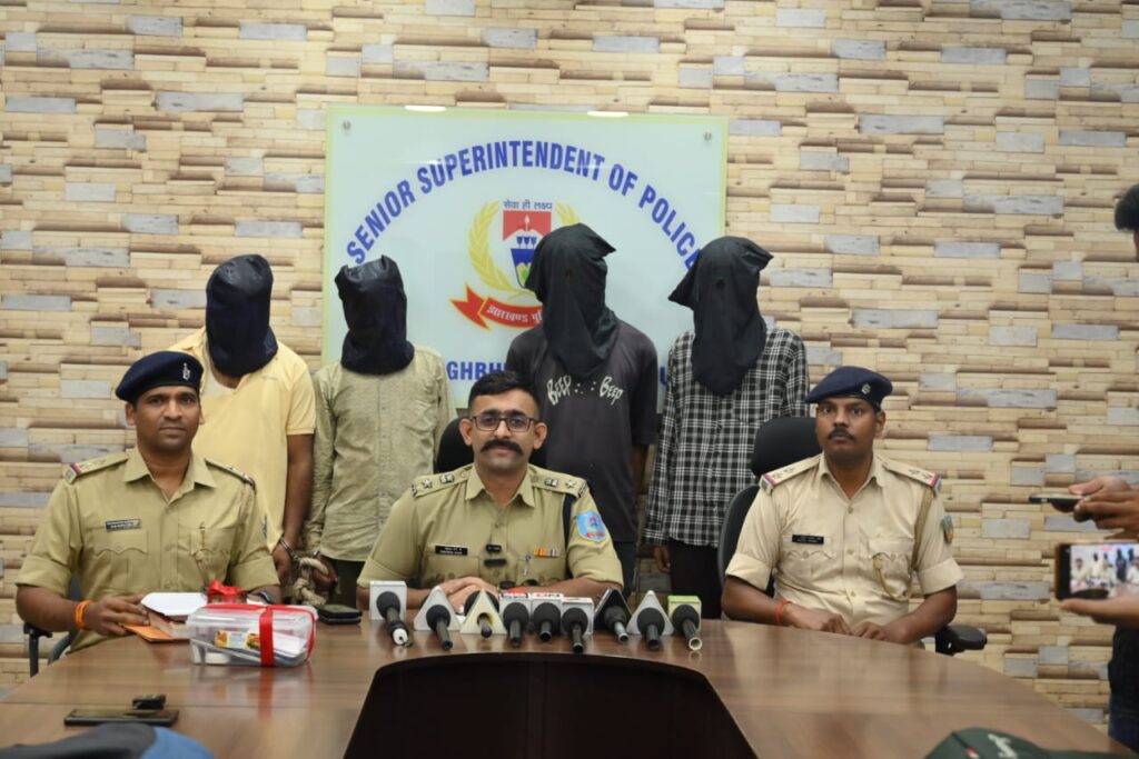 JAMSHEDPUR : बहरागोड़ा पुलिस की बड़ी कार्रवाई, 106 पुड़िया ब्राउन शुगर के साथ 4 तस्कर गिरफ्तार