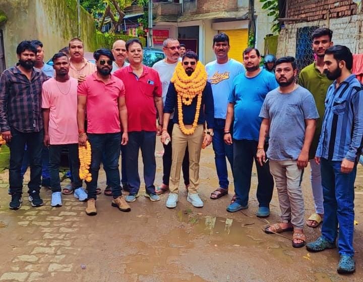 JAMSHEDPUR : श्री श्री सार्वजनिक दुर्गा पूजा कमिटी देवनगर बाराद्वारी के नए अध्यक्ष बने रवि जयसवाल