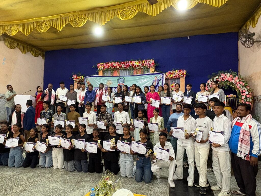केबुल मुखी समाज गोलमुरी का प्रतिभा सम्मान समारोह हुआ संपन्न