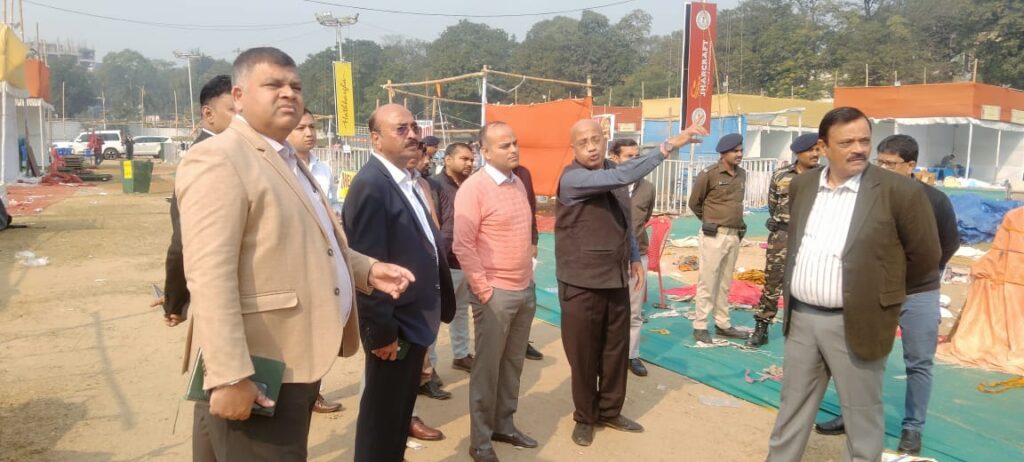 जिला प्रशासन द्वारा प्रस्तावित प्रथम पूर्वी सिंहभूम साहित्य उत्सव के मद्देनजर उपायुक्त ने गोपाल मैदान का किया निरीक्षण, जनवरी माह में होगा तीन दिवसीय कार्यक्रम, तैयारियों को लेकर दिए गए आवश्यक दिशा-निर्देश