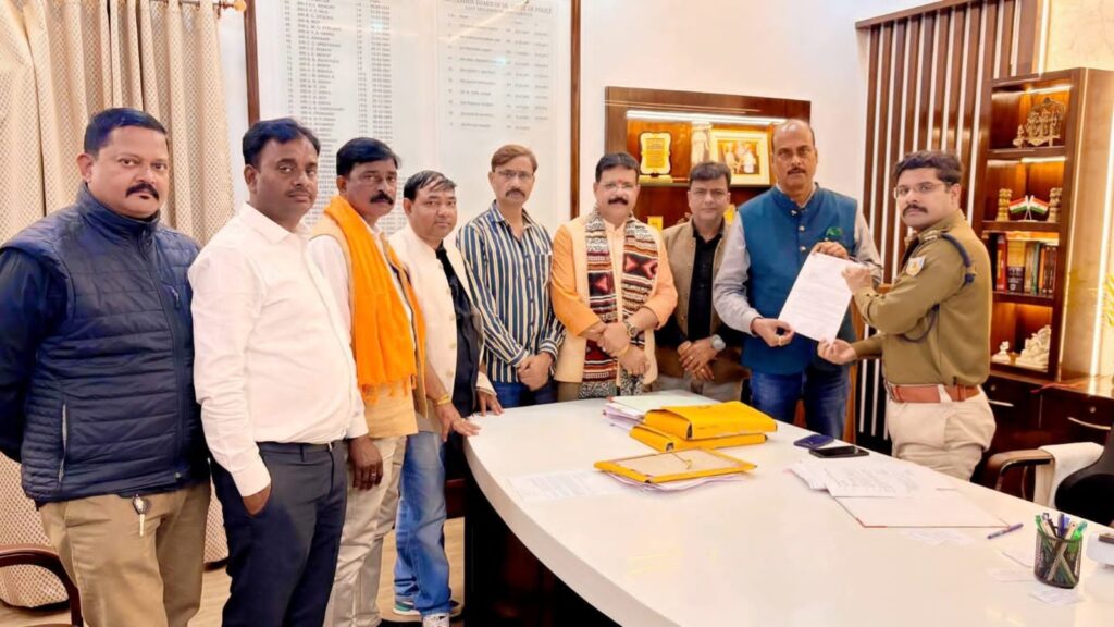 कैरव गांधी अपहरण मामले में भाजपा जमशेदपुर महानगर के प्रतिनिधिमंडल ने एसएसपी से की मुलाकात, शीघ्र, निष्पक्ष और प्रभावी जांच की मांग दोहराई