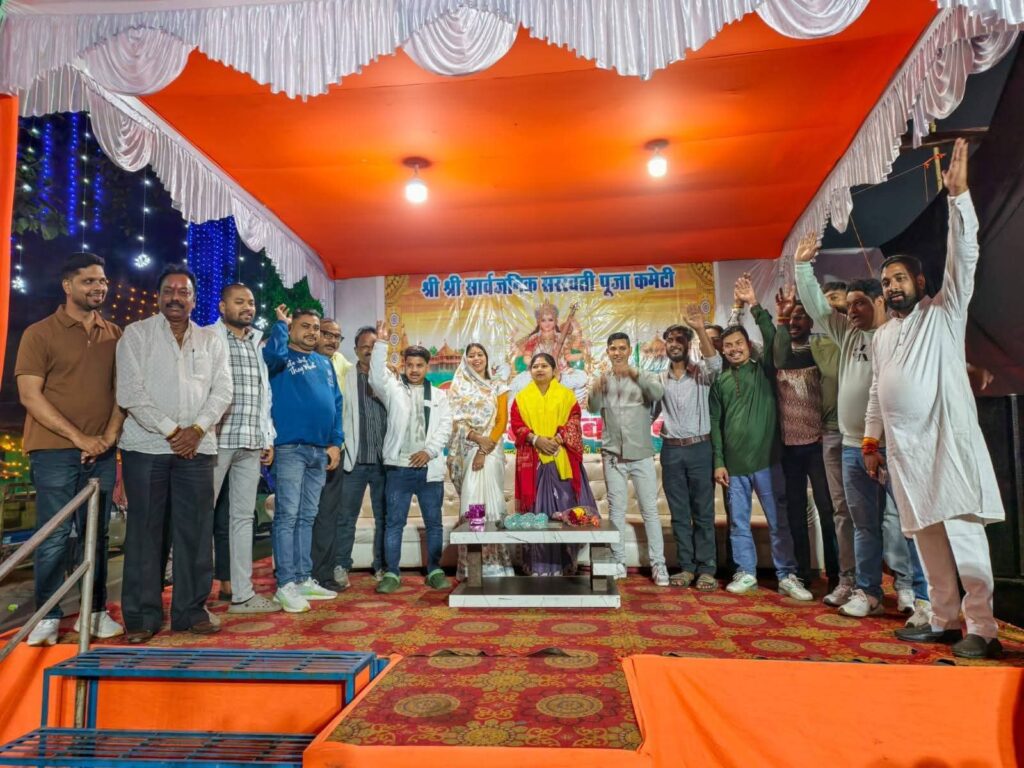 JAMSHEDPUR : सरस्वती पूजा कमेटी, न्यू स्टार क्लब द्वारा किया गया भव्य आरती एवं दीपोत्सव का आयोजन, विधायिका पूर्णिमा दास साहू रहीं उपस्थित