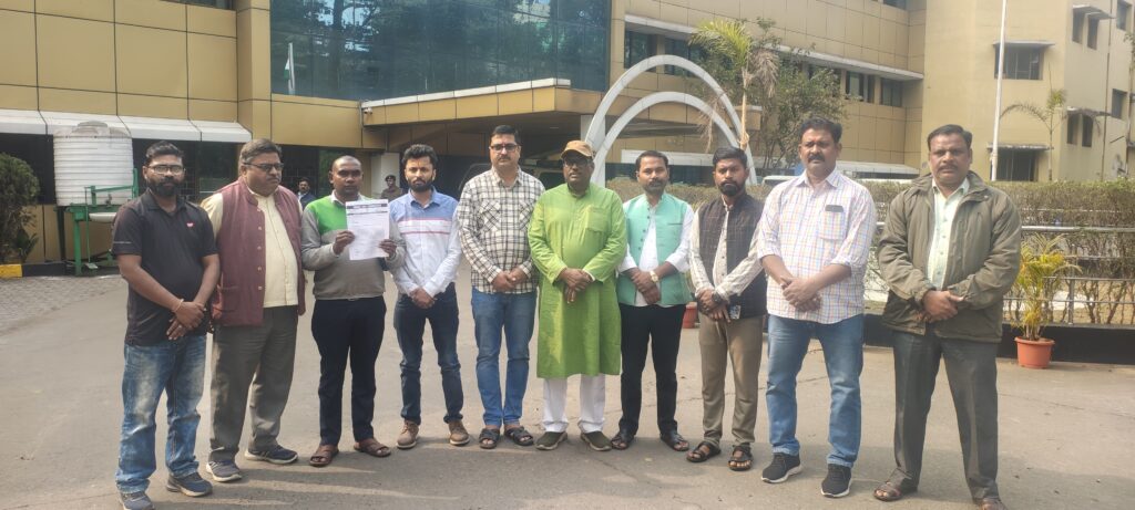 JAMSHEDPUR : नेताजी सुभाष मैदान को अतिक्रमण मुक्त कराने की मांग, उपायुक्त को सौंपा गया ज्ञापन