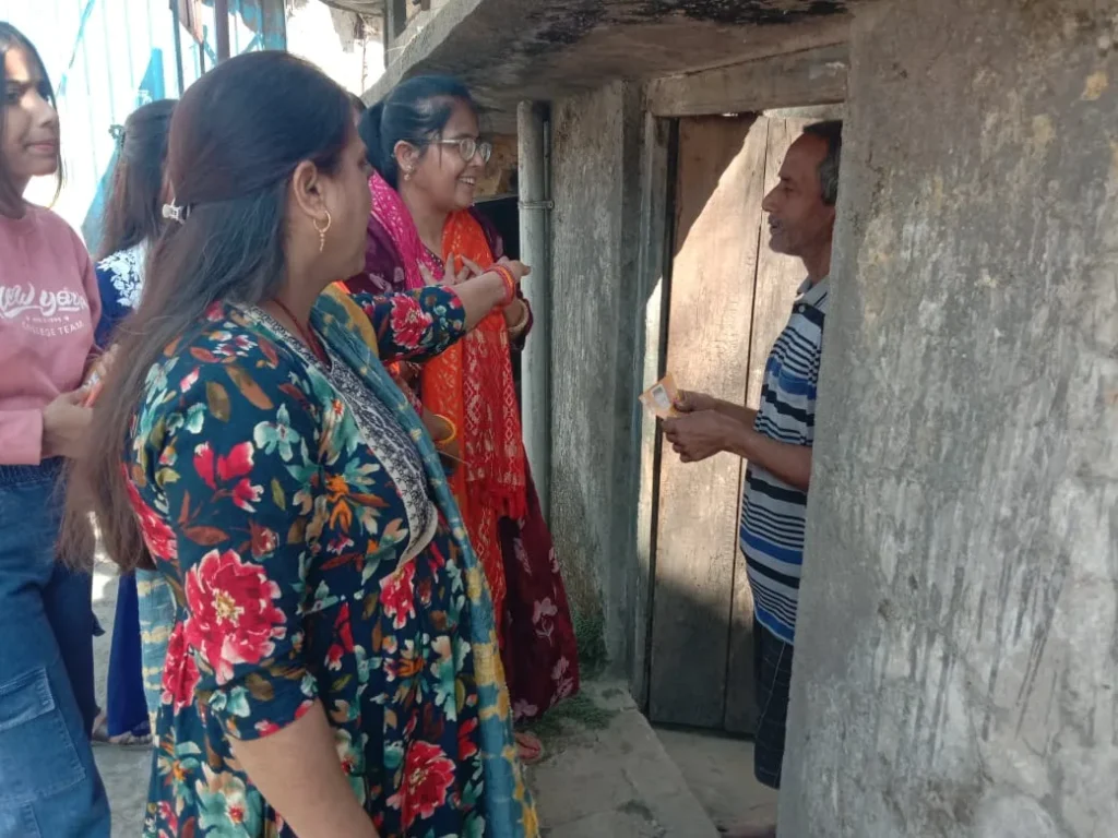 वार्ड 13 में बदलाव की बयार, किरण कुमारी ने झोंकी ताकत… कहा – मूलभूत सुविधाओं को दुरुस्त करना मेरी पहली प्राथमिकता