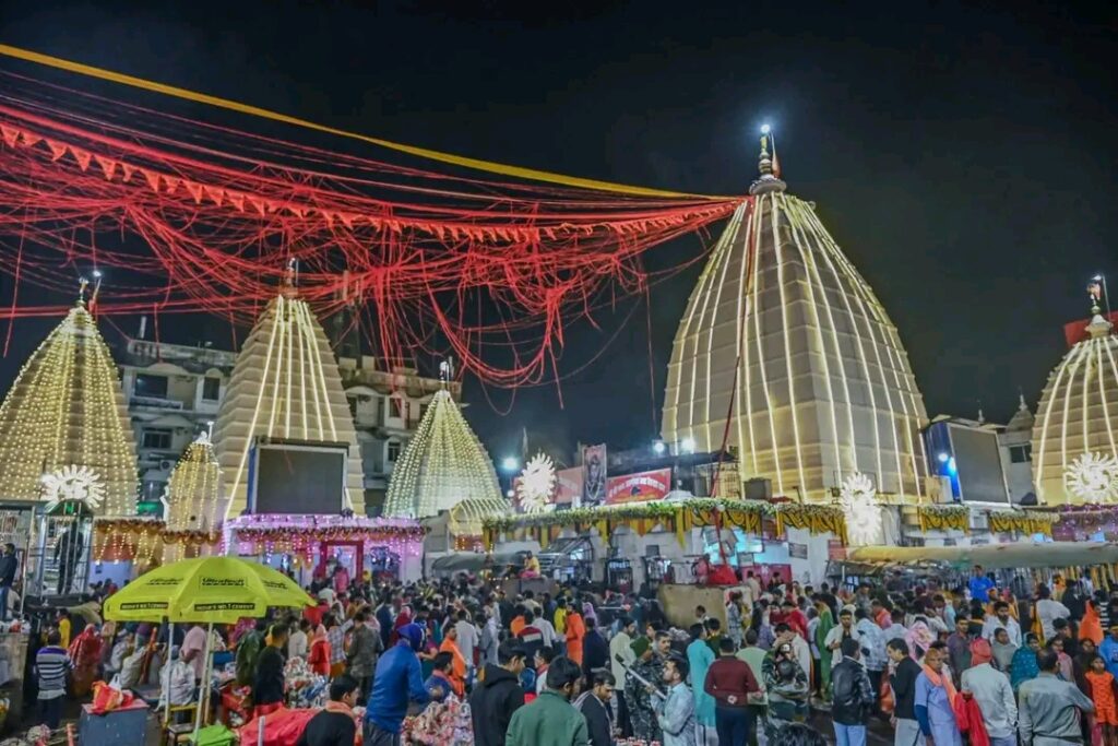 महाशिवरात्रि पर बाबा धाम में उमड़ा आस्था का सैलाब