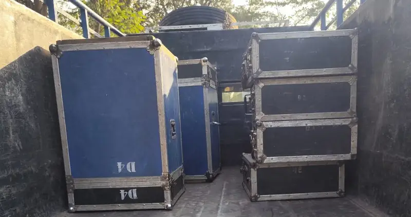 JAMSHEDPUR : धालभूम क्लब में देर रात तक बजा डीजे, पुलिस ने किया जब्त, चार पर प्राथमिकी… पढ़े पूरी खबर