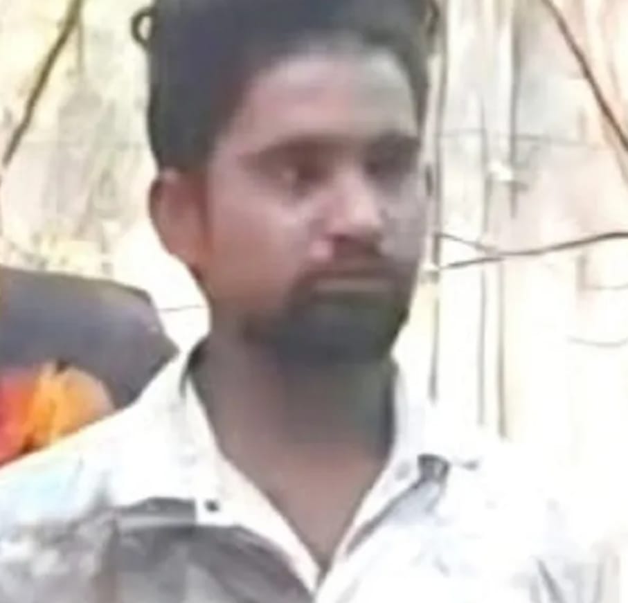 JAMSHEDPUR : बर्मामाइंस में ओड़िया क्लब के पास युवक पर चापड़ से हमला…. युवक ने बाइक छोड़ किसी तरह जान बचाकर भागने में रहा सफल