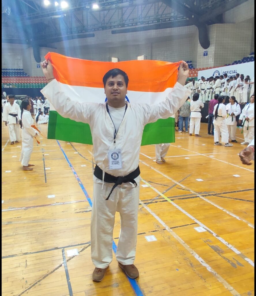 सरायकेला : गिनीज वर्ल्ड रिकॉर्ड में शामिल हुए झारखंड के अमित मोदक, बढ़ाया राज्य का मान
