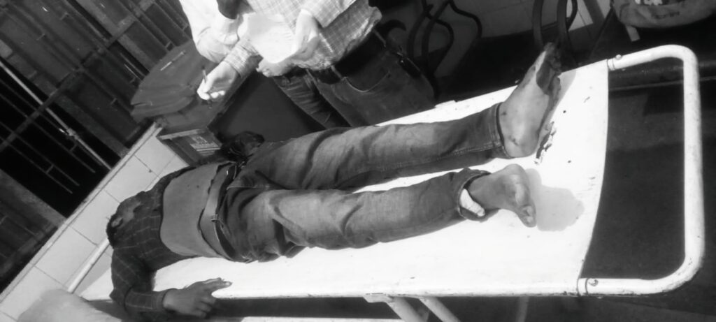 बाइक दुर्घटना में दो व्यक्ति की हालत नाजुक