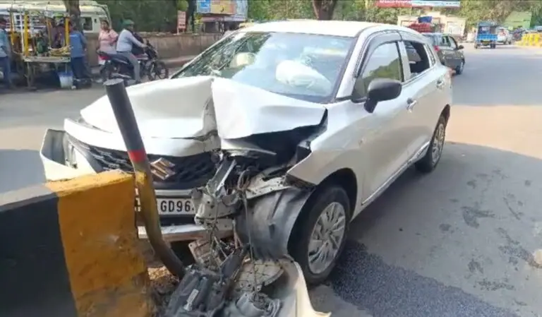 रफ्तार का कहर : जुबली पार्क गेट के पास भीषण सड़क दुर्घटना, घायल MGM अस्पताल में भर्ती