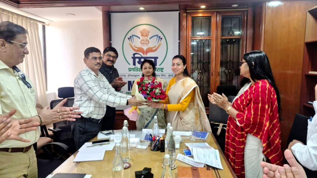 महाराष्ट्र अध्ययन दौरे पर महिला एवं बाल विकास समिति ने महिला सशक्तिकरण और विकास पर किया मंथन, विधायक पूर्णिमा साहू ने राज्य में निवेश और जमशेदपुर पूर्वी में बेहतर सीएसआर भागीदारी का उठाया मुद्दा