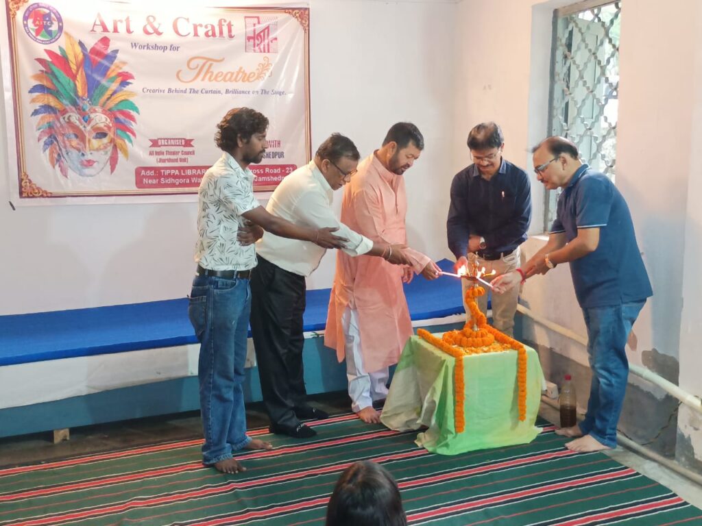 सात दिवसीय थिएटर आर्ट एंड क्राफ्ट वर्कशॉप का भव्य शुभारंभ