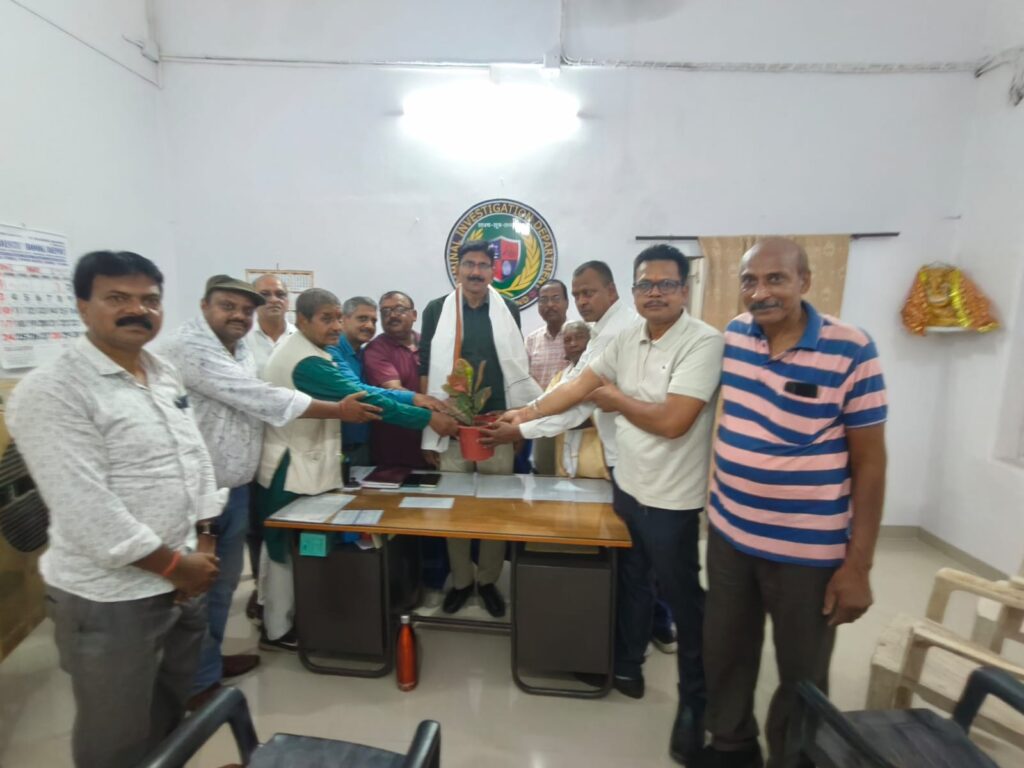 डीएसपी संजीव कुमार व सतीश सिंहा का हुआ अभिनंदन