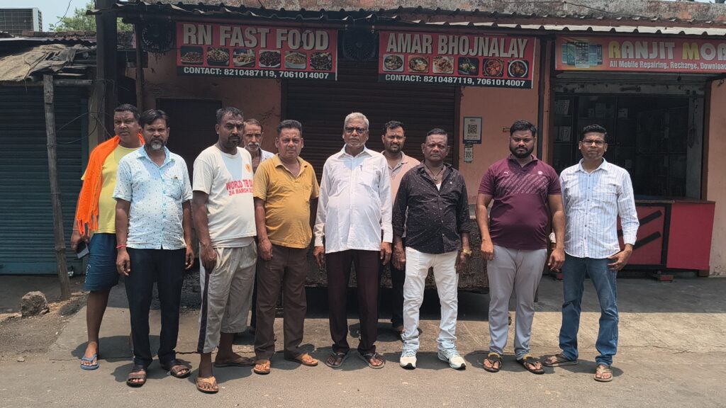 JAMSHEDPUR : किराया और बिजली बिल नहीं देने, धमकी व सोशल मीडिया पर भ्रामक वीडियो वायरल करने की शिकायत… वृद्ध ने SSP से लगाई न्याय की गुहार…. देखें VIDEO