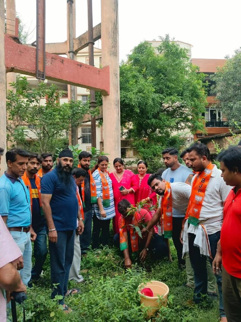 “एक पेड़ माँ के नाम” अभियान में भाजपा जुगसलाई मंडल ने फलदार पौधा लगाकर पर्यावरण संरक्षण एवं मातृ सम्मान का संदेश जन-जन तक पहुँचाने का लिया संकल्प