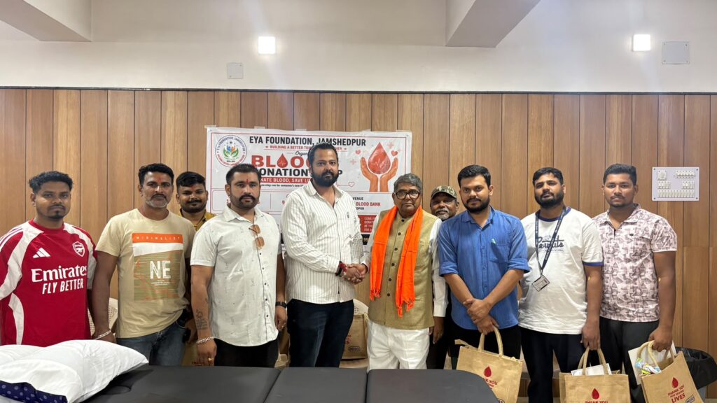 रक्तदान महादान : EYA Foundation की मुहिम में उमड़ा युवाओं का सैलाब, 126 यूनिट रक्त संग्रह