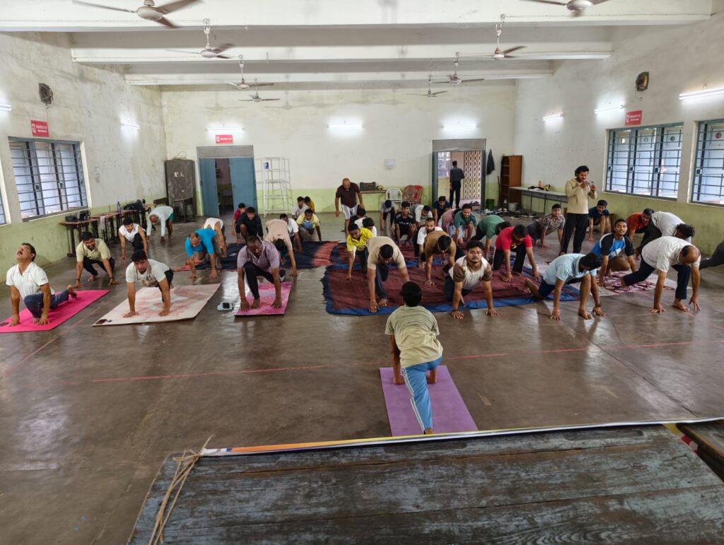 अंतर्राष्ट्रीय योग दिवस के अवसर पर रामदास भट्ठा में भव्य योग शिविर का आयोजन